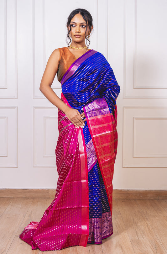 The Silk of Thousand Motifs