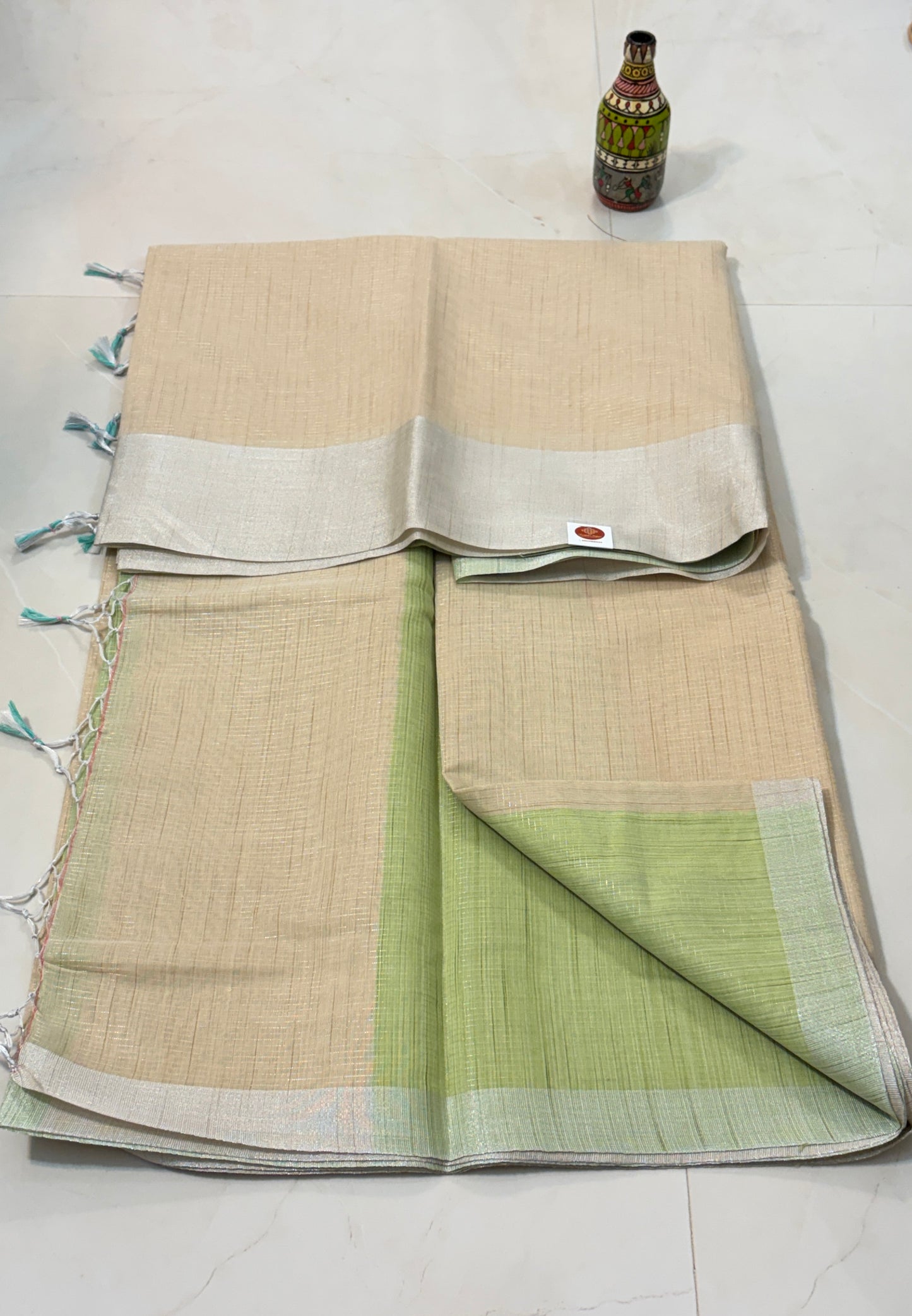 Breathable Viscose cotton sarees with Silver zari border
