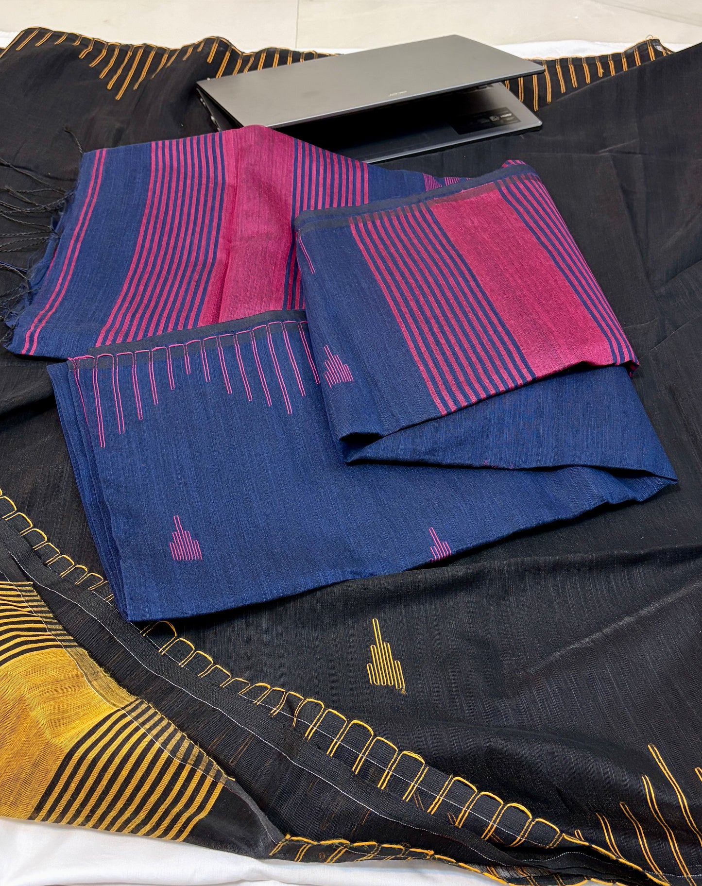 Elegant Cotton Linen  Saree with weaved border