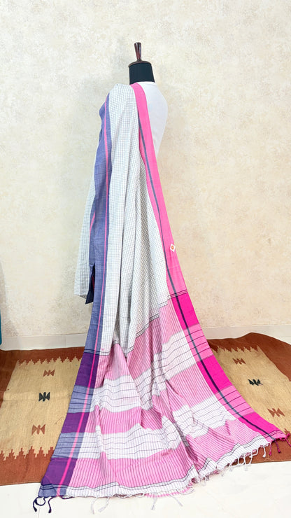 Patteda Anchu Linen Saree-Tradition woven in checks with Ganga Jamuna Border