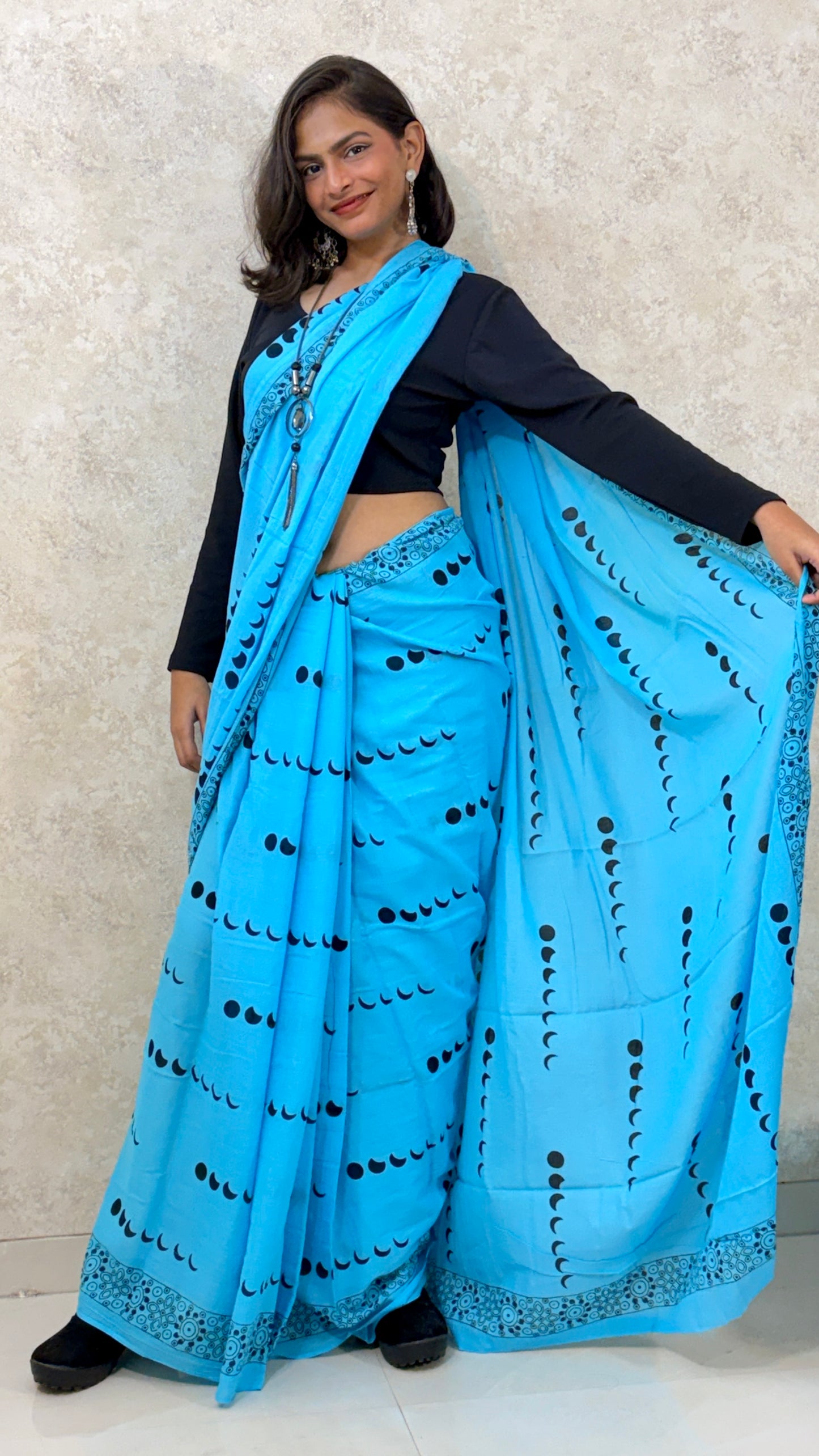 Mul Cotton with Quirky Twist : Saree with Gen z vibe