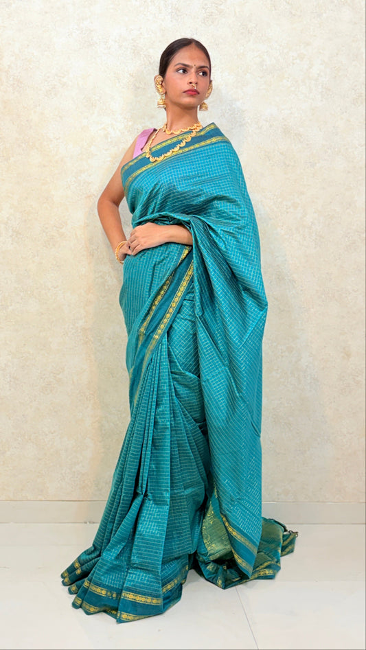 Arani cotton saree: Golden Checks