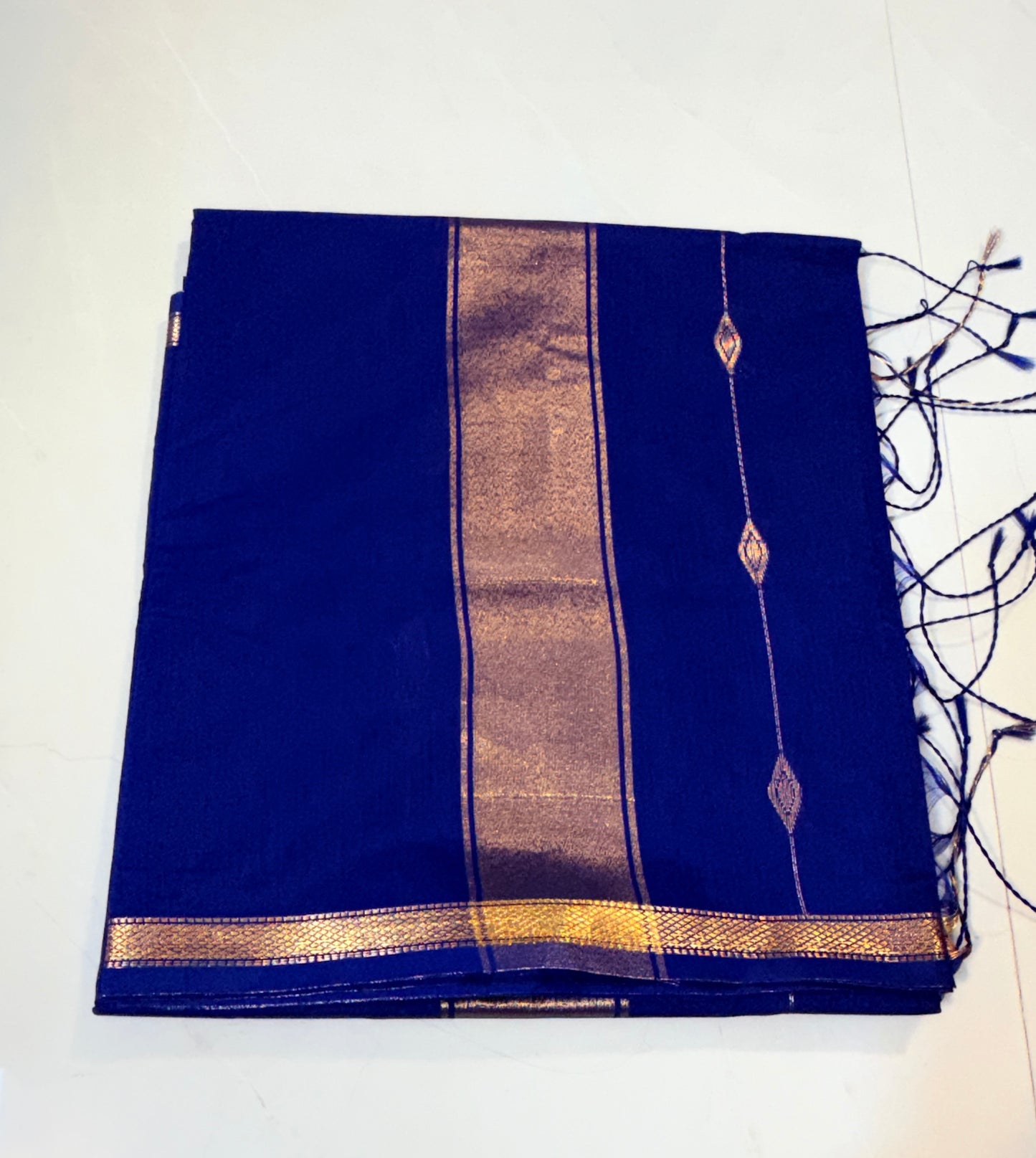 Maheshwari Magic in Diamond Edition – Graceful Weaves in Cotton Silk