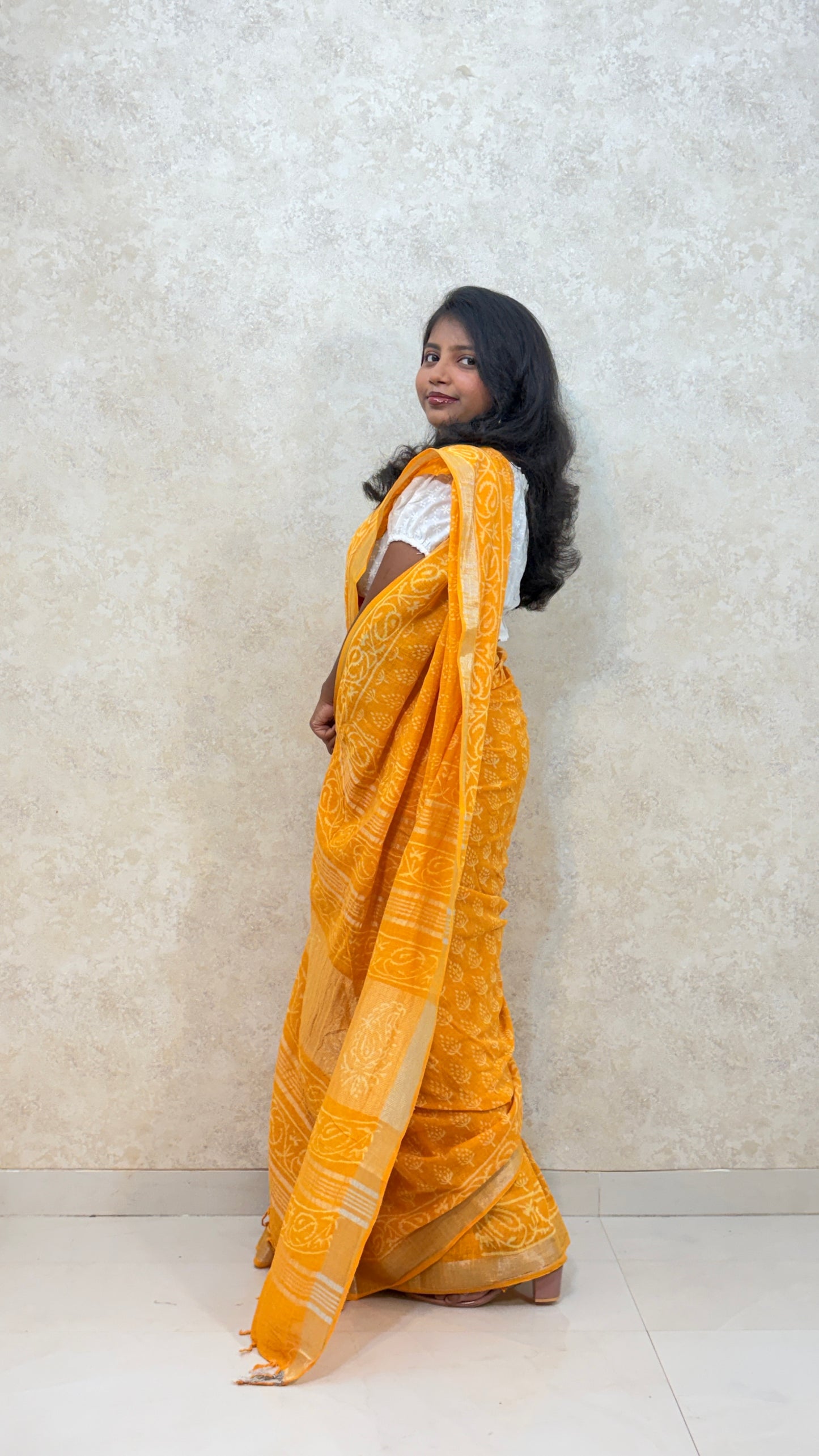 Earthy Elegance: Bagru in Linen Cotton sarees with zari borders