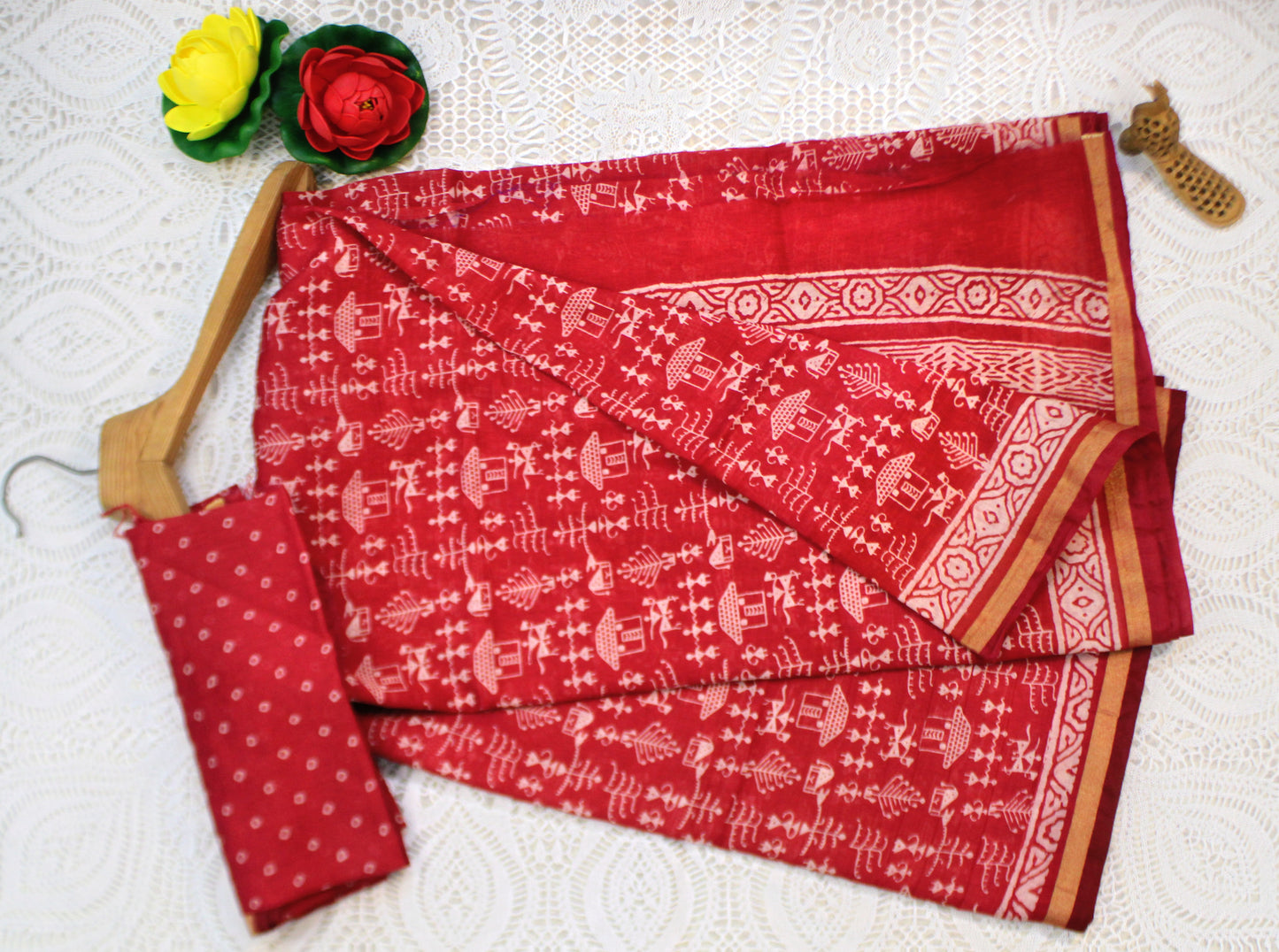 Chanderi cotton Red saree with warli print and thin golden zari border